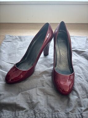 Stuart Weitzman Deep Wine Patent Round-Toe Pumps